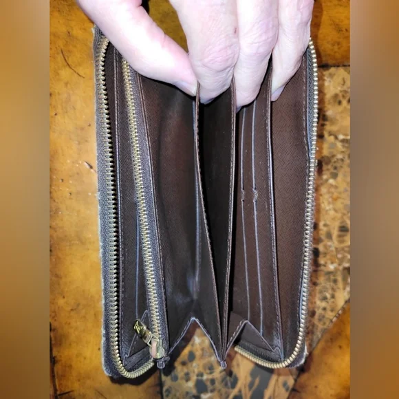 LOUIS VUITTON Denim zippy wallet🔥🔥 - Picture 12 of 16